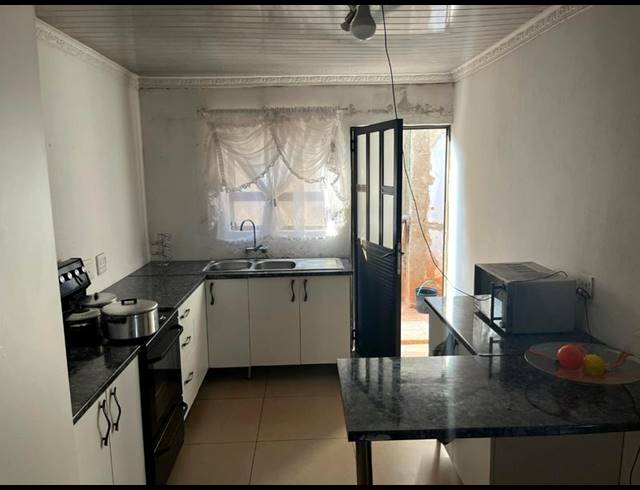 3 BEDROOM HOUSE FOR SALE IN BRAM FISCHERVILLE